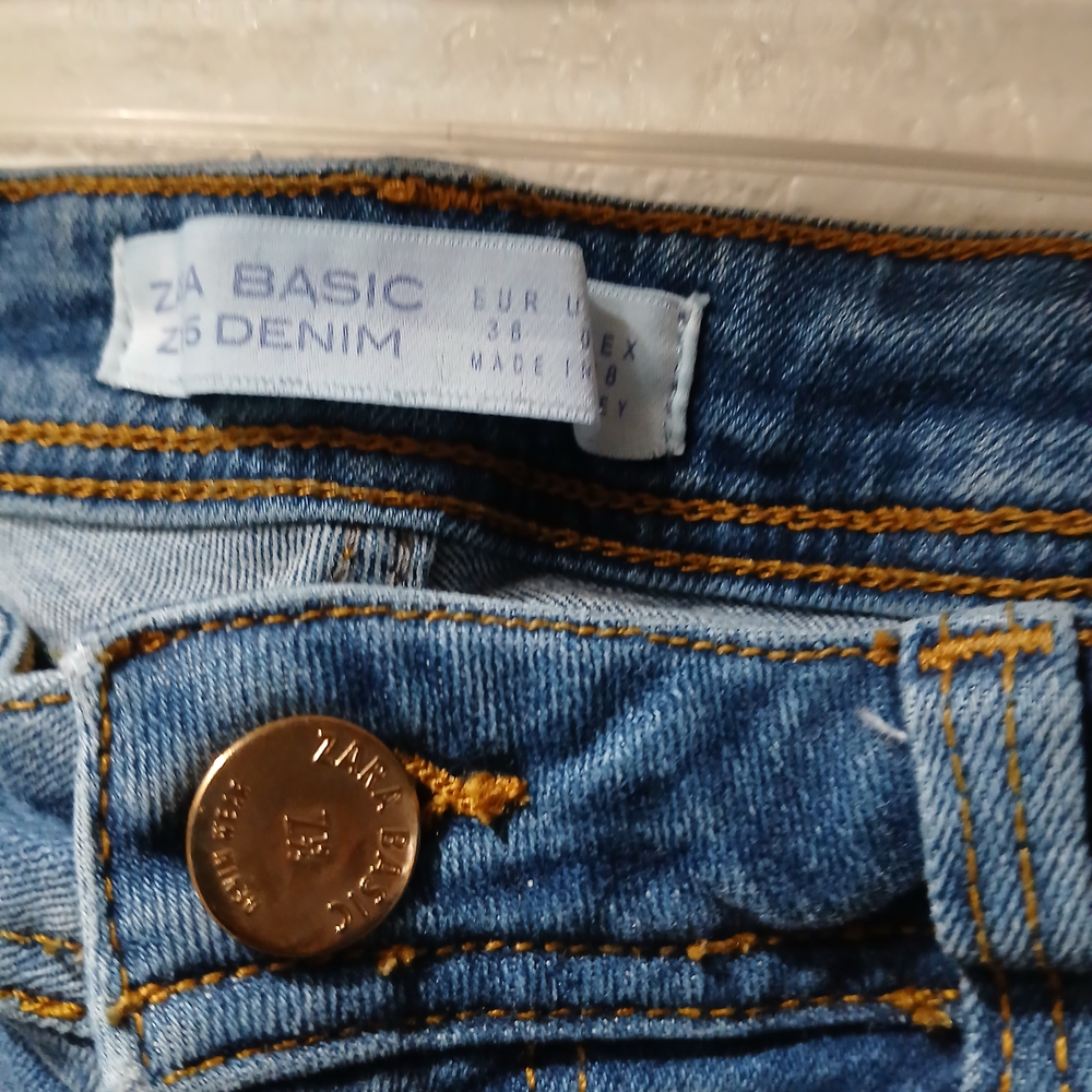 Zara Blue Skinny Jeans with Red Floral Embroidery - Picture 7 of 8